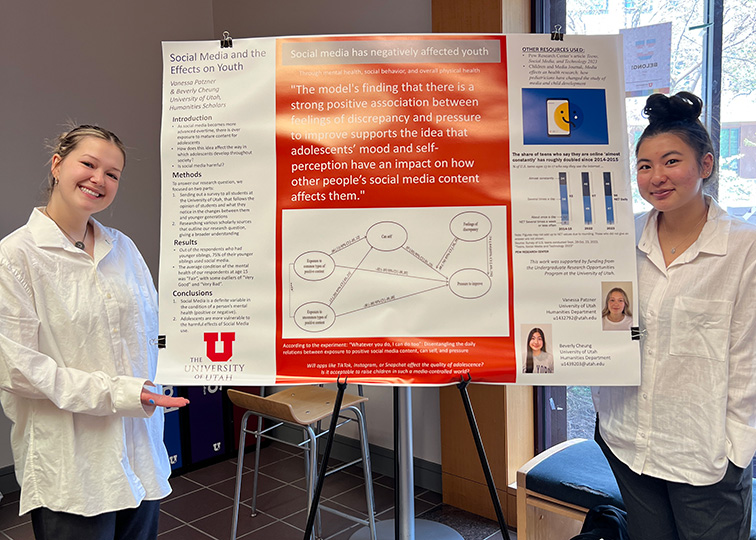 Beverly and Vanessa at the Humanities poster session.